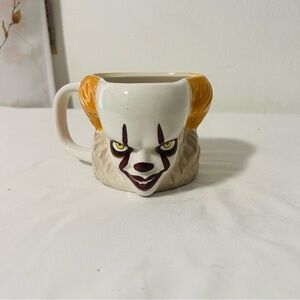 Paladone Pennywise Shaped Mug - IT Horror Movie Drinkware Ceramic Scary Spooky